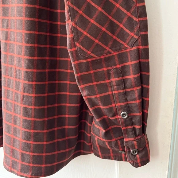L.L. Bean Men's Casual Red Checkered Shirt Size XL - Picture 8 of 9